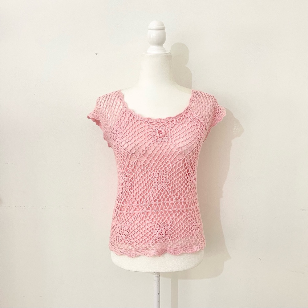 vintage pink crochet rosette blouse SIMILAR to frankie's bikinis